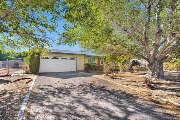 12566 Iroquois Road, Apple Valley, CA 92308