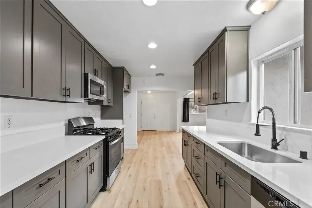 18264 Pine, Fontana, CA 92335 - Image #1