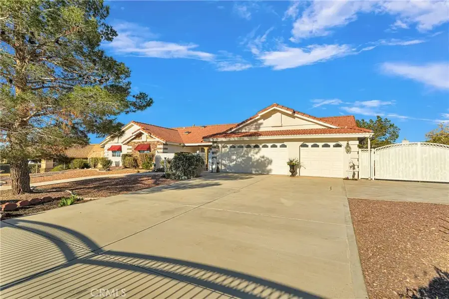 16620 Iwa, Apple Valley, CA 92307 - Image #2