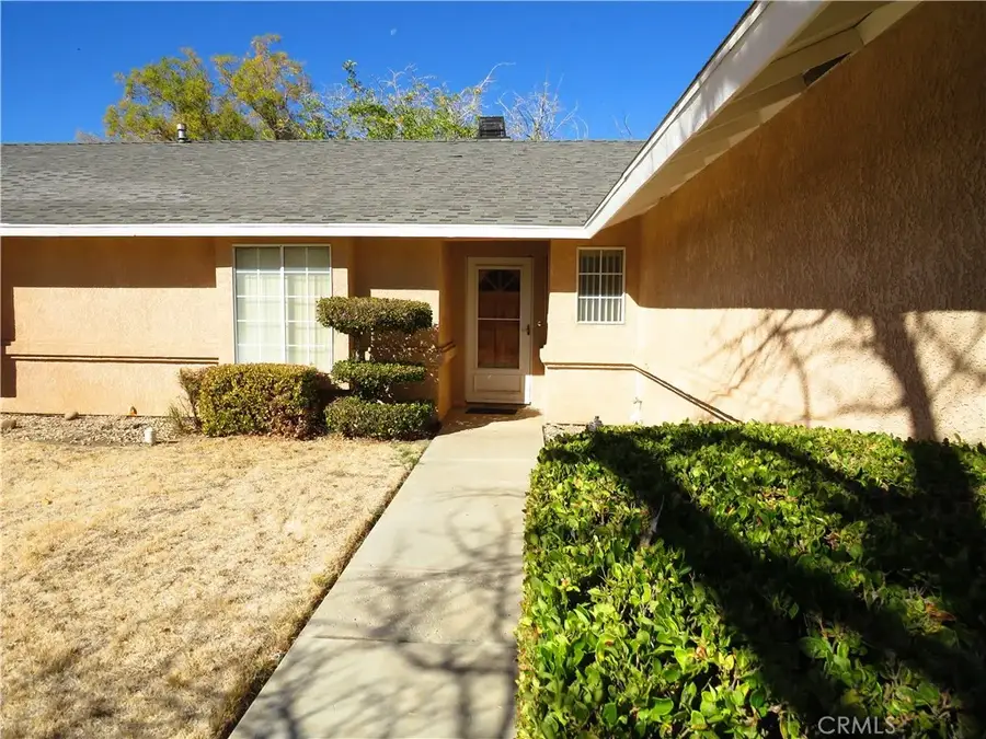 10936 Moreno, Hesperia, CA 92345 - Image #2