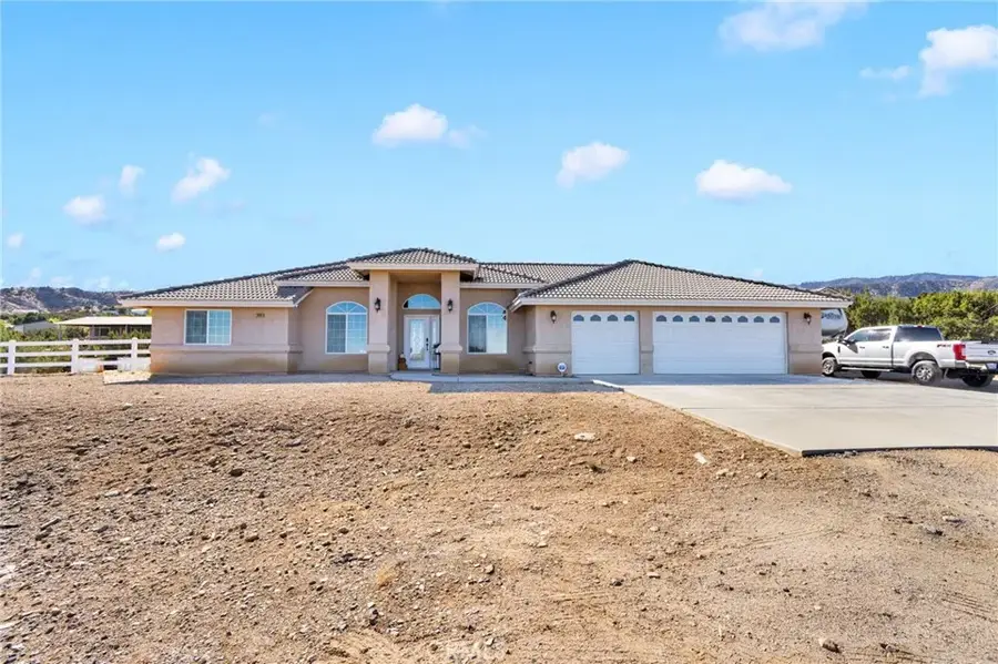 2909 Silver Ridge Drive, Pinon Hills, CA 92372 - Image #2