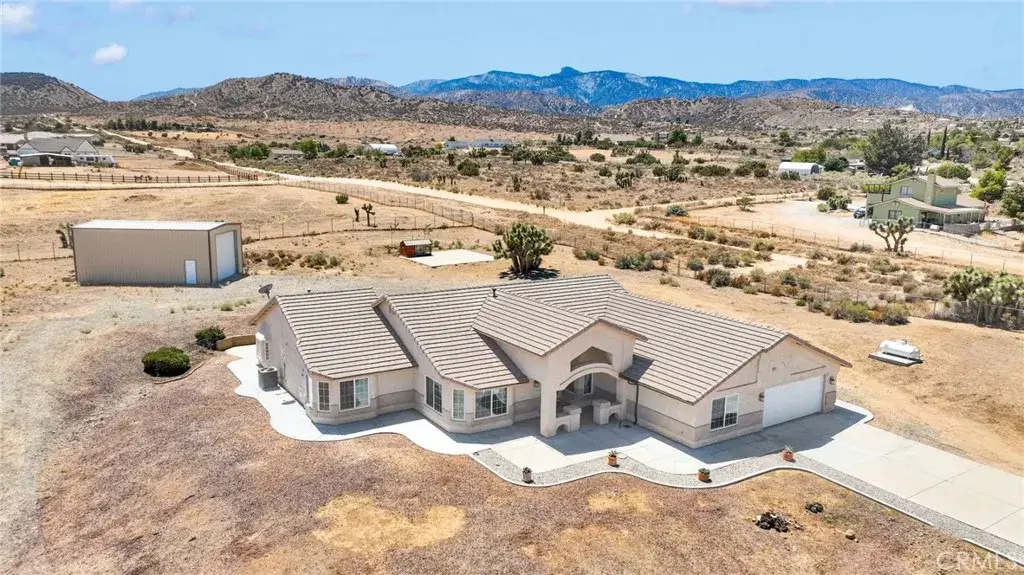 4949 Sundown Drive, Phelan, CA 92371 - Image #1