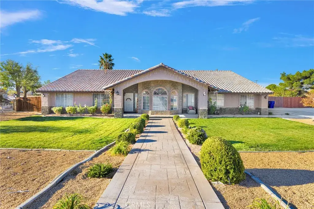 18955 Pachappa Road, Apple Valley, CA 92307 - Image #1