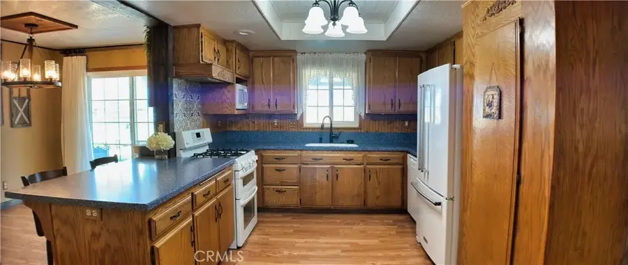 22974 Standing Rock, Apple Valley, CA 92307 - Image #2