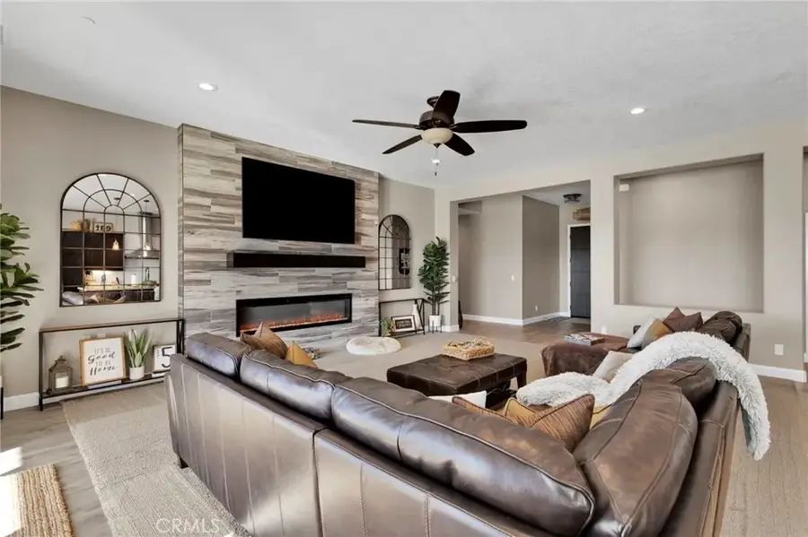 9817 Silver Palm, Hesperia, CA 92344 - Image #3