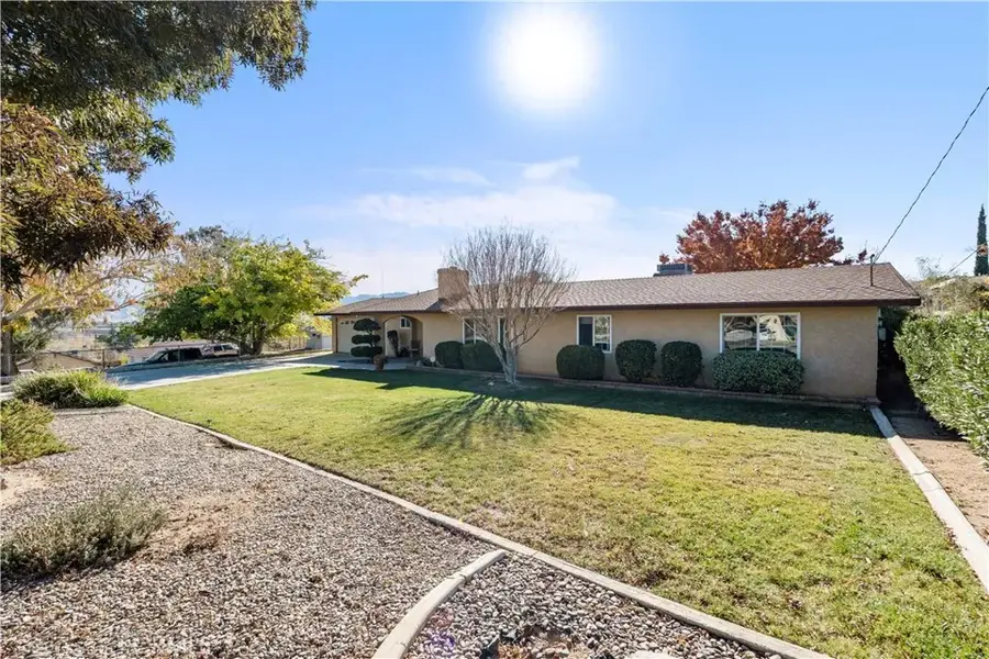 16395 Mission, Hesperia, CA 92345 - Image #2