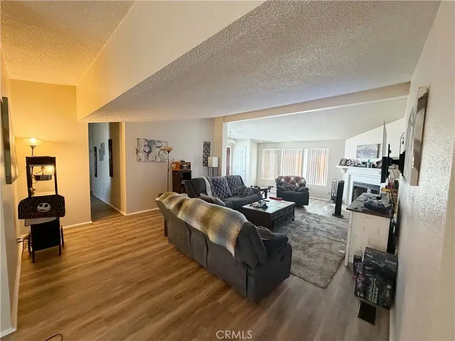 13525 Monte Vista Street, Phelan, CA 92371 - Image #3