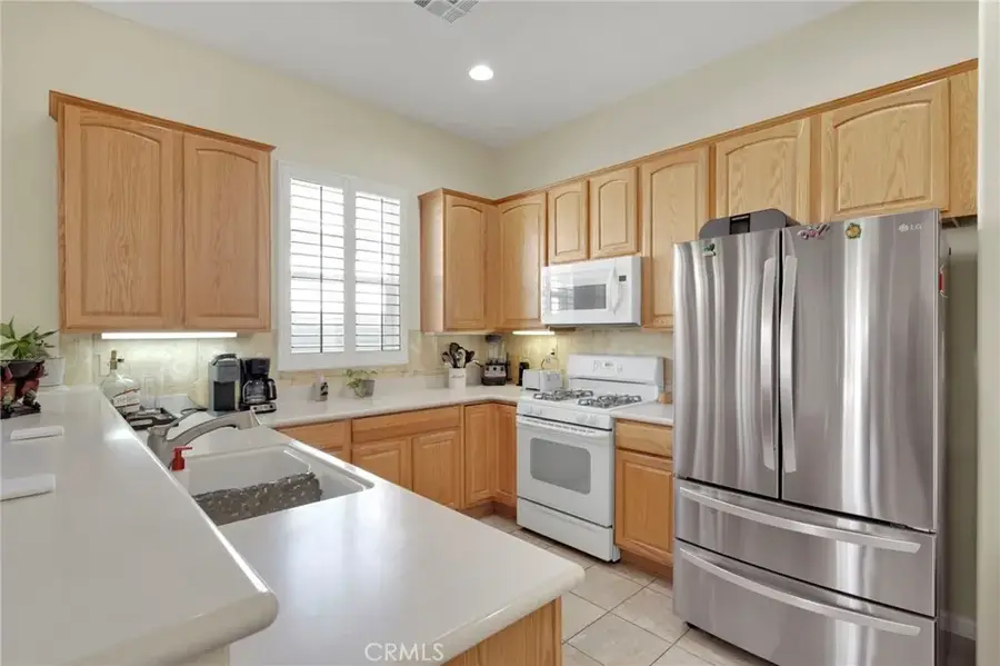 11166 Avonlea, Apple Valley, CA 92308 - Image #3