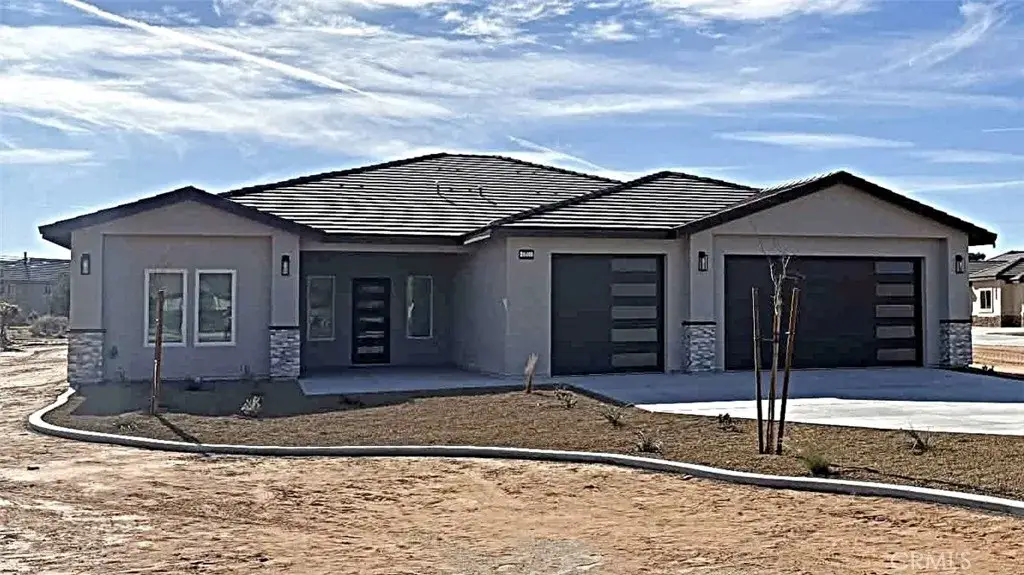 20401 Tonawanda Road, Apple Valley, CA 92307 - #1