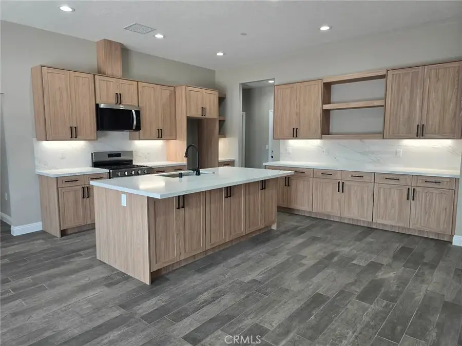 20401 Tonawanda Road, Apple Valley, CA 92307 - #3