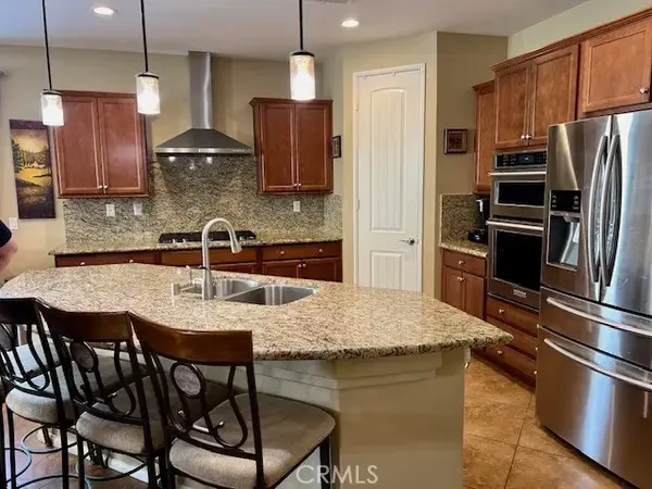 18920 Lasso Street, Apple Valley, CA 92308