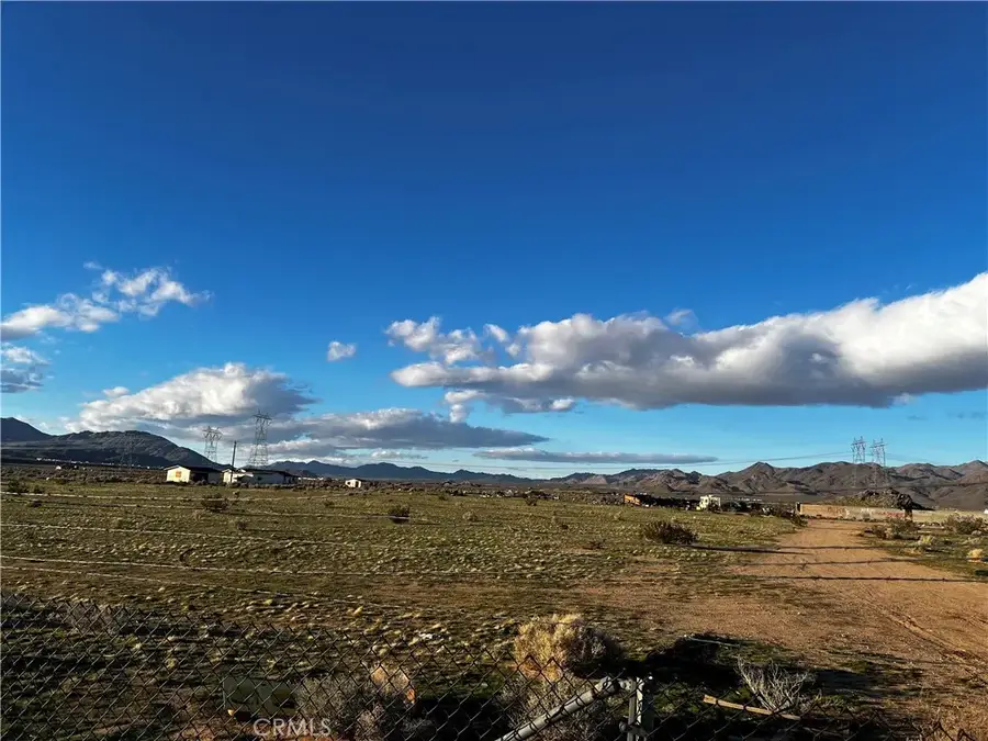 33520 Haynes, Lucerne Valley, CA 92356 - #2