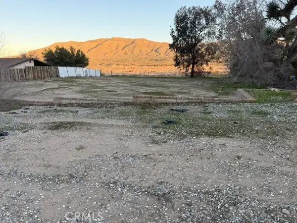 7685 Calpella, Hesperia, CA 92345