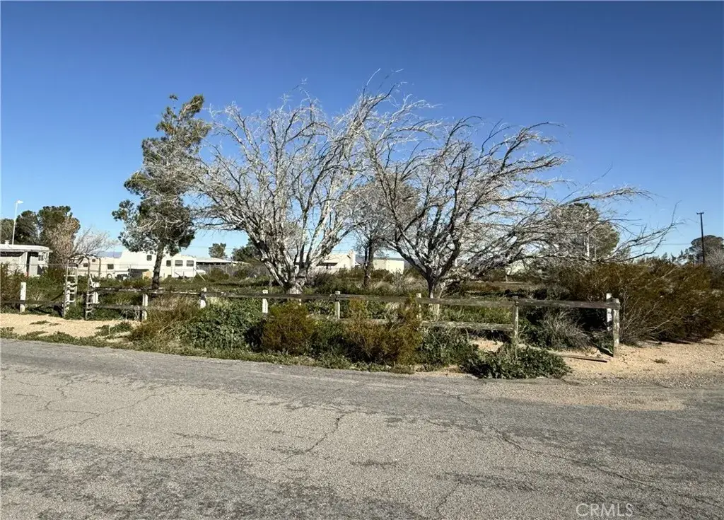 26200 Cheyenne, Mojave, CA 93501 - #1