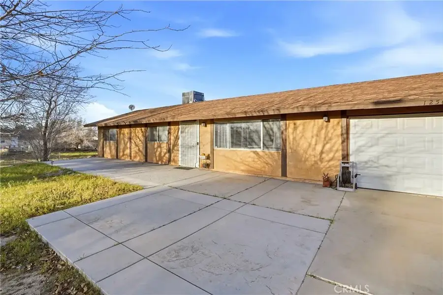 12561 Shamrock Avenue, Victorville, CA 92395 - Image #3