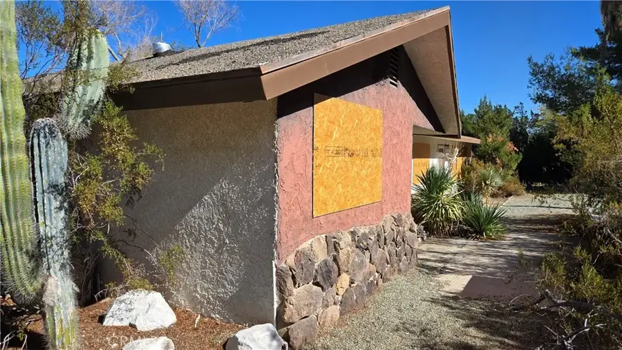 1230 Prairie, Barstow, CA 92311 - #2