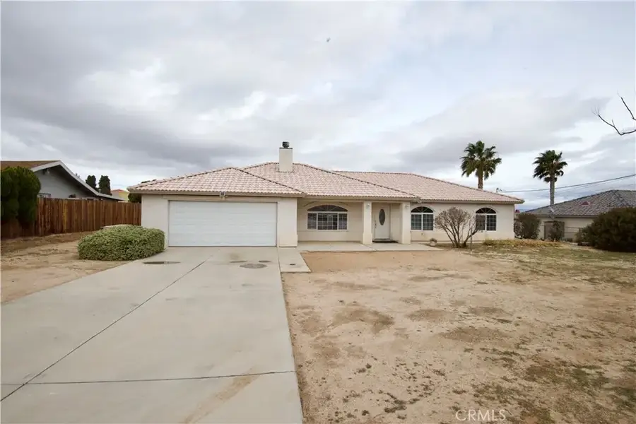 17482 Walnut, Hesperia, CA 92345 - #2