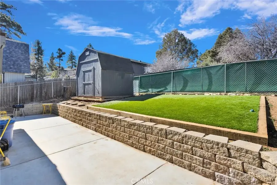 150 Los Angeles, Sugarloaf, CA 92386 - #2