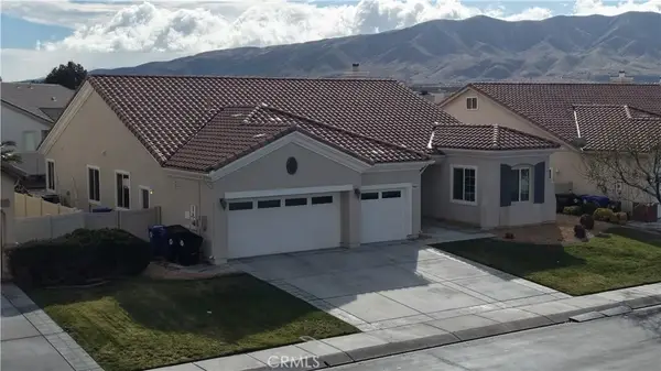 10265 Cotoneaster Street, Apple Valley, CA 92308