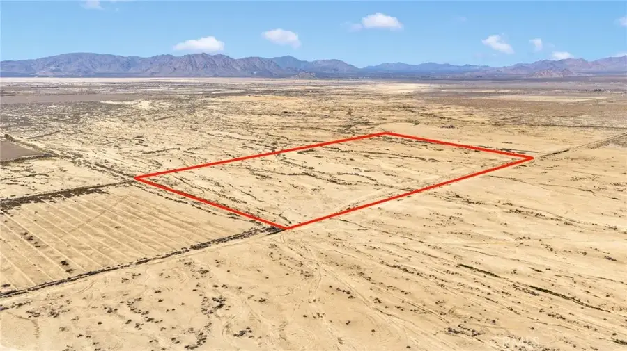 0 Fairlane Rd, Lucerne Valley, CA 92356 - #3