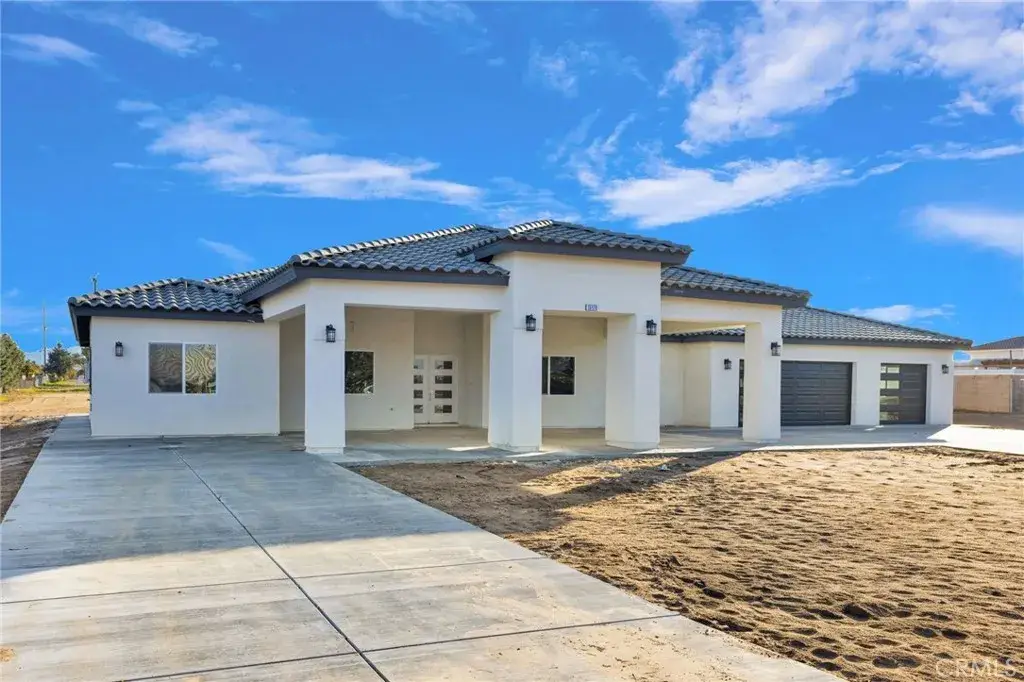 15179 Olive St, Hesperia, CA 92345 - #1