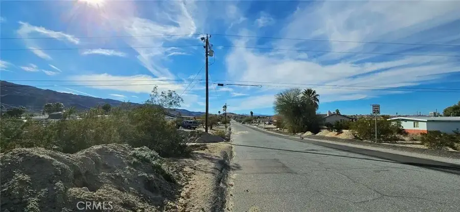 800 Utah Trl., Twentynine Palms, CA 92277 - #2