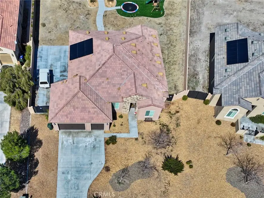 19520 Arcata Road, Apple Valley, CA 92307 - #2