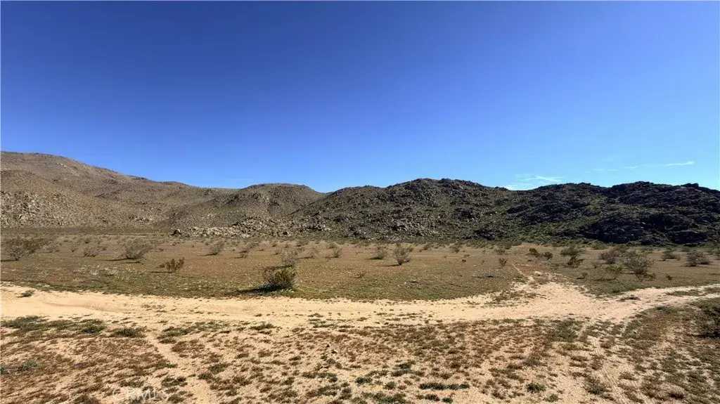 11311 La Mesa, Apple Valley, CA 92307 - #1