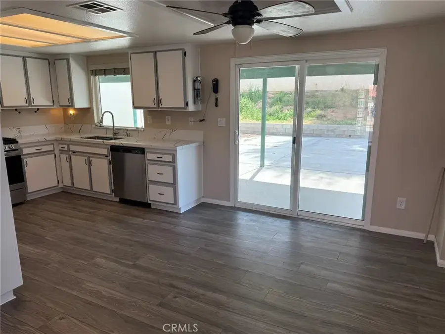 1000 Broadway, Barstow, CA 92311 - #3