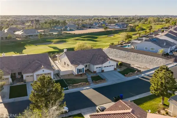 11090 Dandelion Ln, Apple Valley, CA 92308