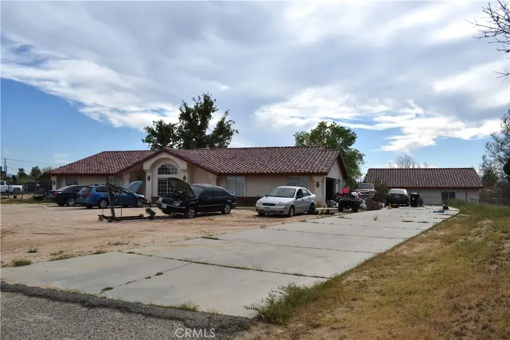 19485 Kinai, Apple Valley, CA 92307 - #1