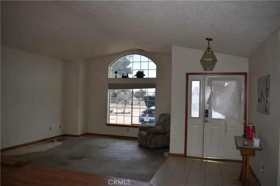 19485 Kinai, Apple Valley, CA 92307 - #3