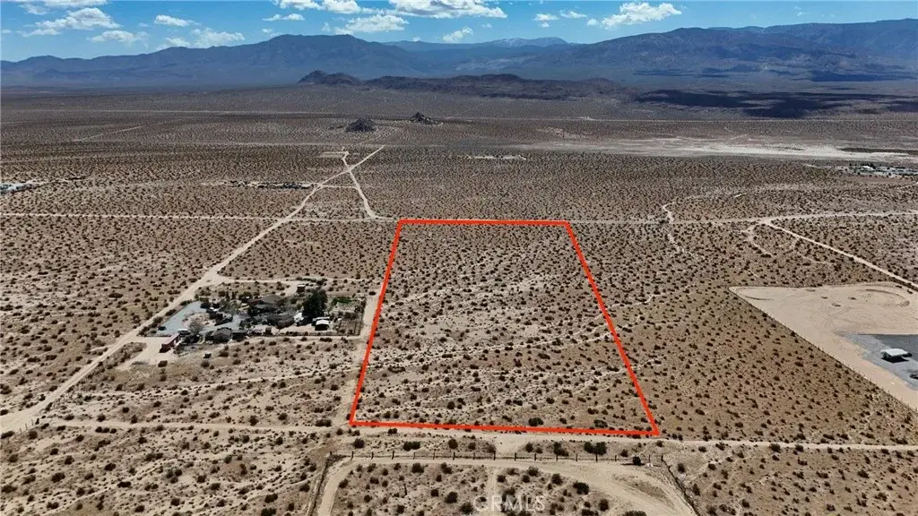 709 East End, Lucerne Valley, CA 92356 - #1