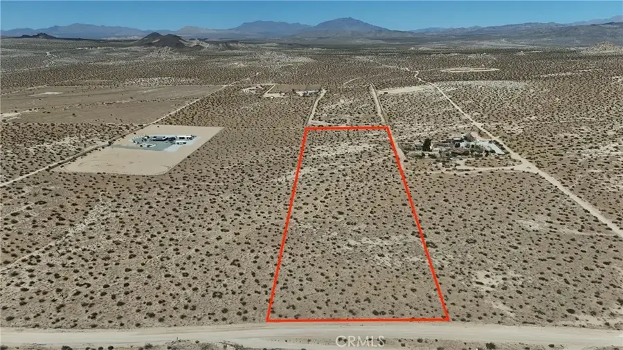 709 East End, Lucerne Valley, CA 92356 - #3