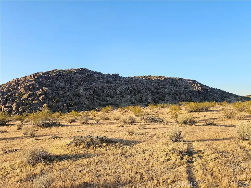 28 Saddle Rock, Lucerne Valley, CA 92356 - #1