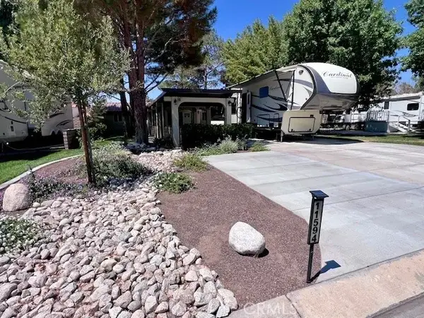 11594 Wedgewood, Apple Valley, CA 92308