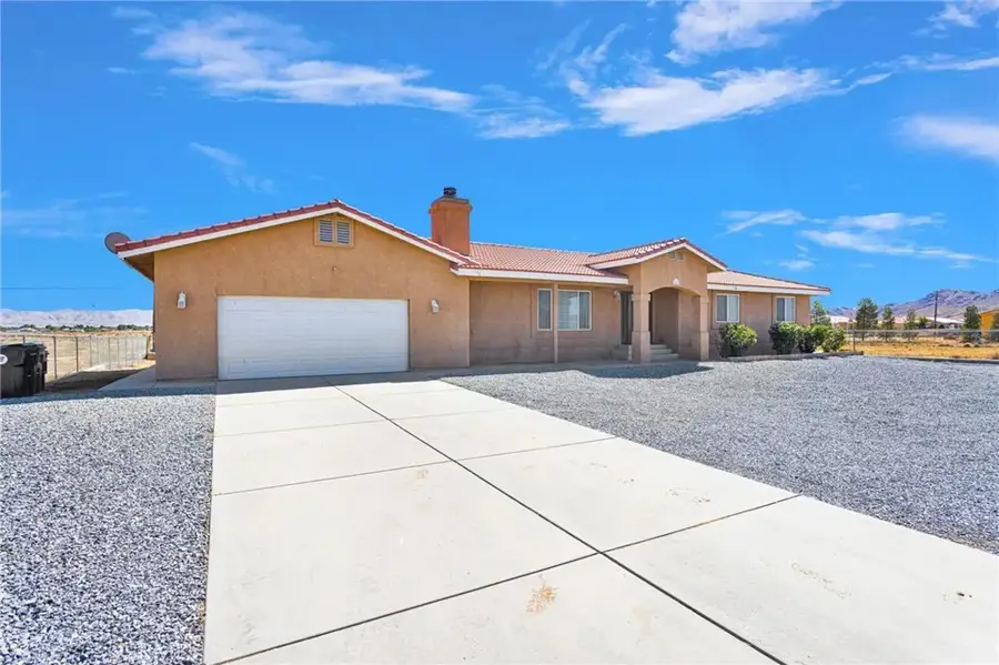 21237 South Road, Apple Valley, CA 92307 - #3