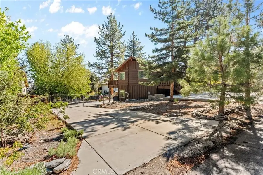 5243 Desert View, Wrightwood, CA 92397 - #2