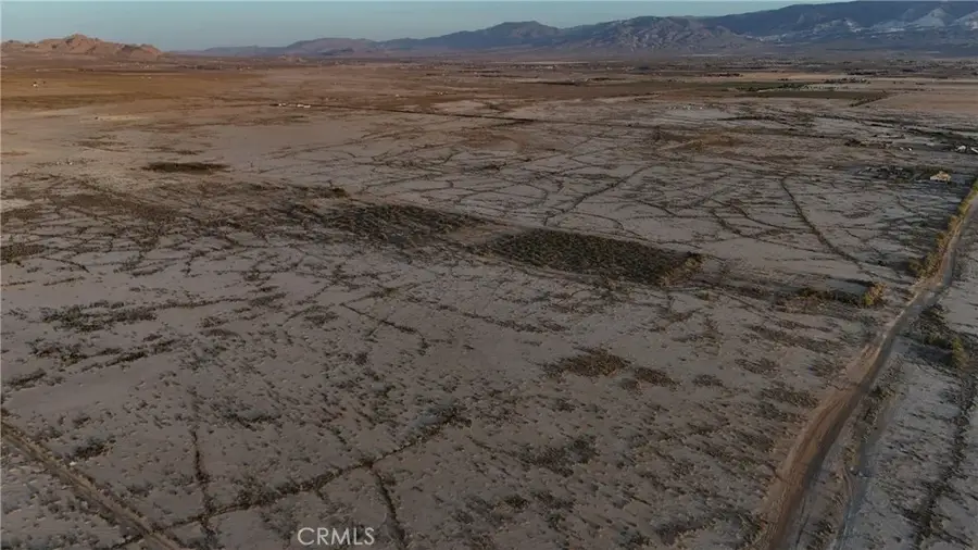 732 Locust, Lucerne Valley, CA 92356 - #3