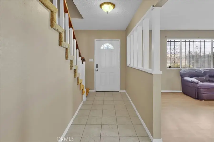 14637 Sequoia, Hesperia, CA 92345 - #2