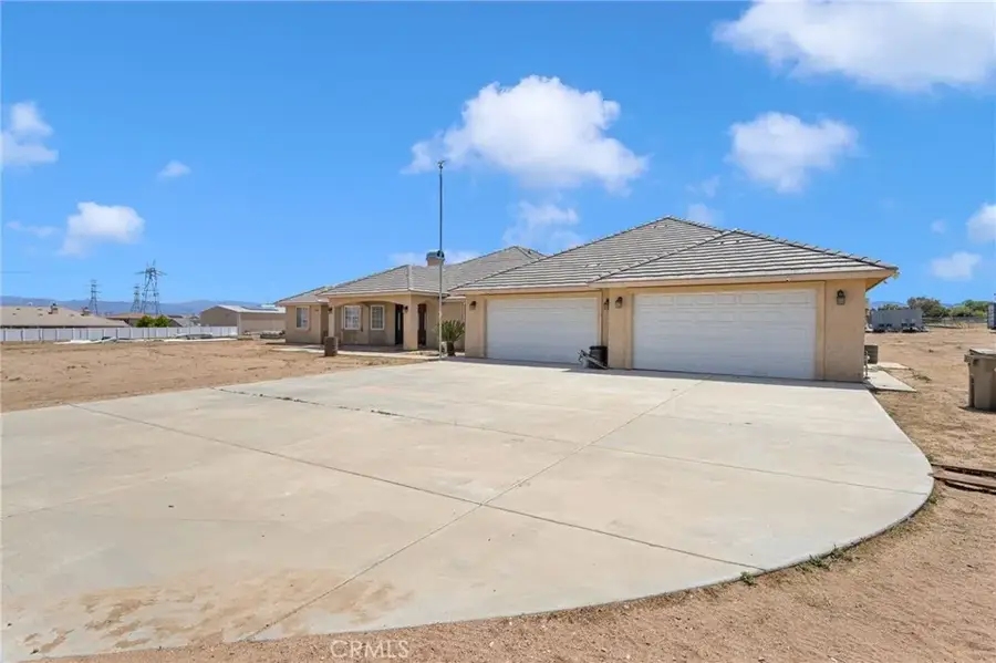14201 Rodeo Road, Hesperia, CA 92344 - #3