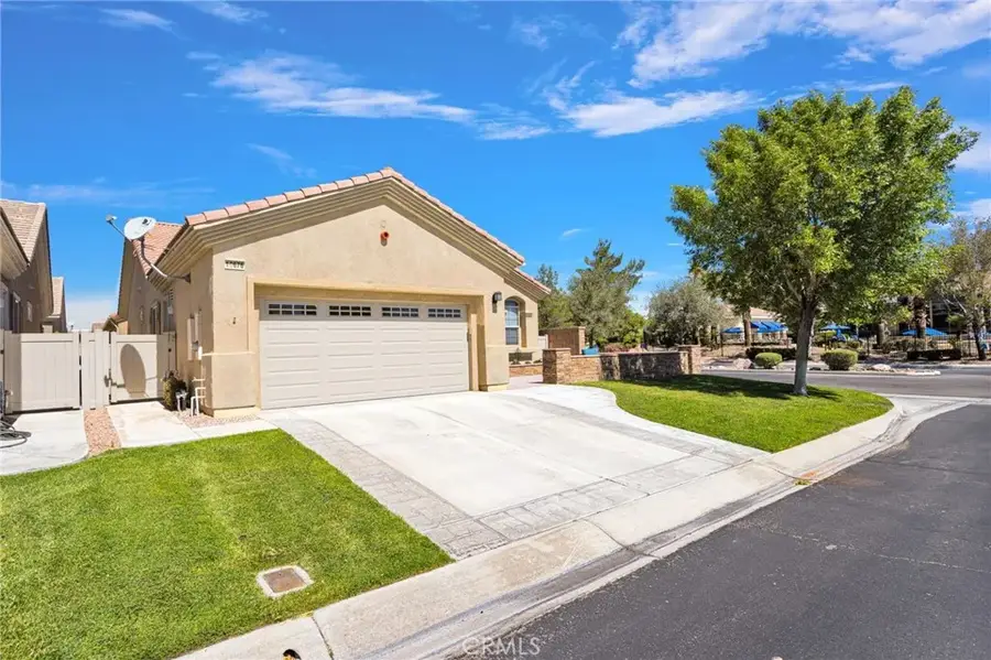 10676 Lanigan, Apple Valley, CA 92308 - #2