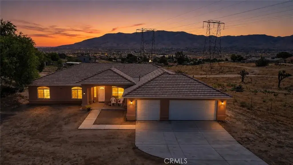 8169 Lassen Avenue, Hesperia, CA 92345 - #1