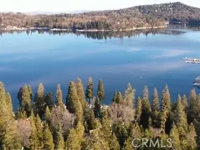 325 Mittry, Lake Arrowhead, CA 92352