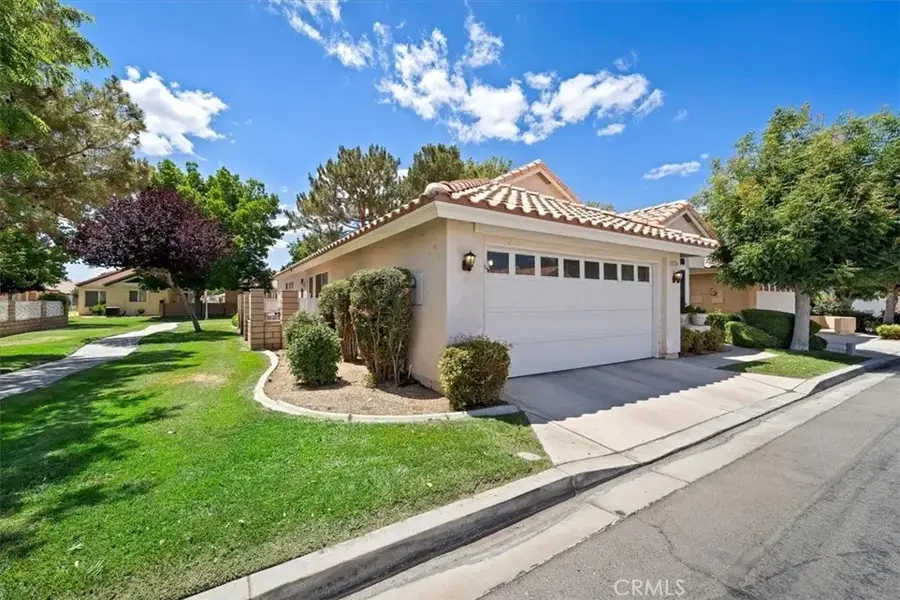 11574 Mountain Meadow, Apple Valley, CA 92308 - #2