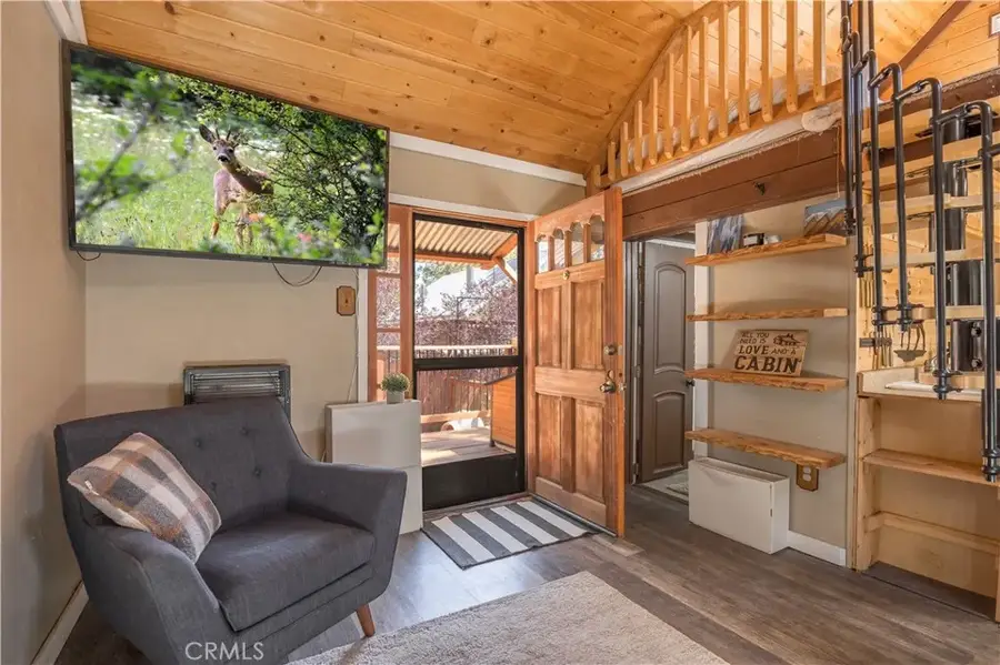 793 Los Angeles, Sugarloaf, CA 92386 - #3