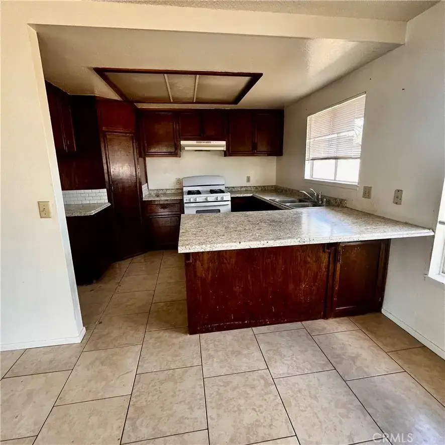 15375 Cheyenne Road, Apple Valley, CA 92307 - #3