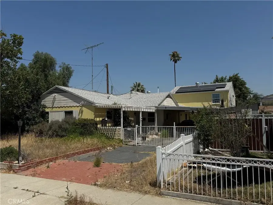 412 W 3rd, Rialto, CA 92376 - #2