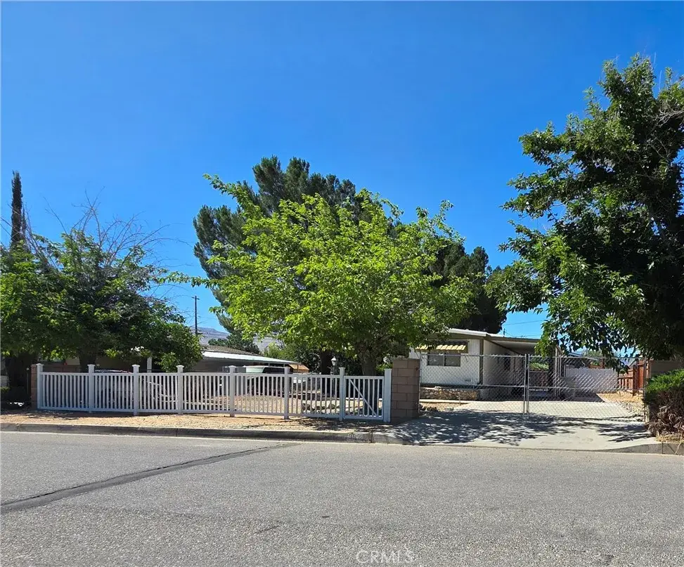 19053 Monterey, Hesperia, CA 92345 - #1