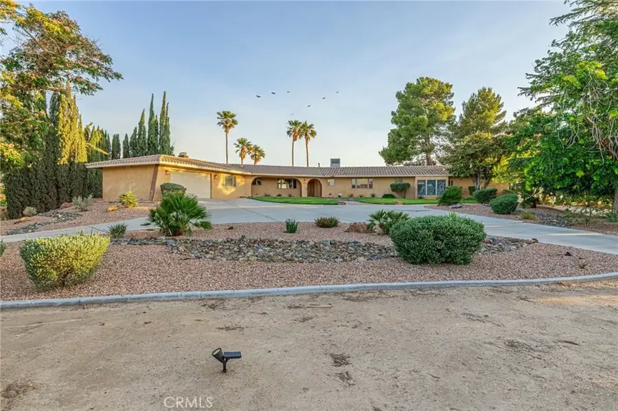 19459 Shasta Road, Apple Valley, CA 92307 - #2